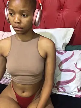 BondiBitch online show from October 11, 12:15 am