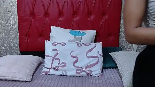 BondiBitch online show from October 12, 12:24 am