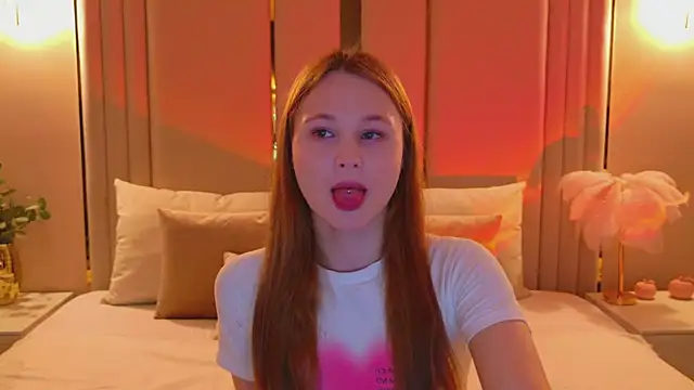 AmeliRoyse online show from March 15, 5:37 pm