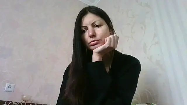 Snapshot of AliseWats chatting on October 15, 9:01 am AliseWats online show from October 15, 9:01 am