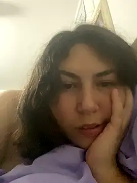 maia rab online show from November 17, 2:23 am