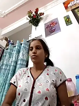 Hotty-Nidhi online show from June 23, 3:26 am