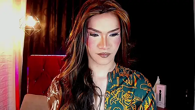 agatha rodriguez online show from April 4, 1:10 pm