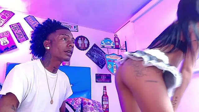 lili roussi online show from September 22, 11:03 pm