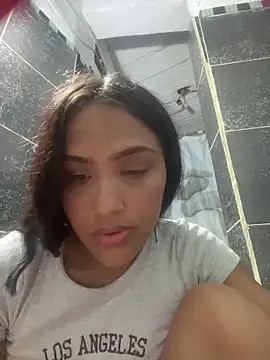 iamsara 21 online show from February 22, 2:12 am