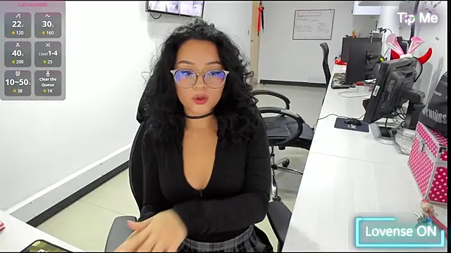 jenn cg online show from October 18, 9:16 pm