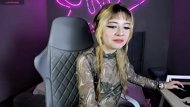 Miyuki wolf online show from April 9, 1:16 pm