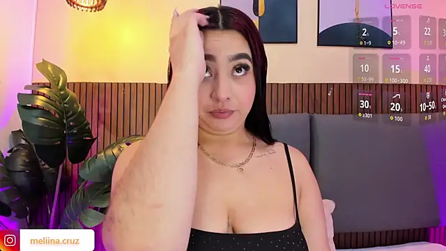 MelinaCruz online show from April 16, 2:23 am