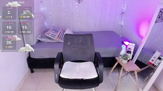 Brithanycullen online show from September 19, 1:59 am