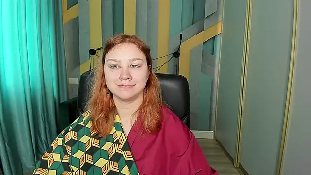 AngelinaLow online show from March 21, 12:32 pm