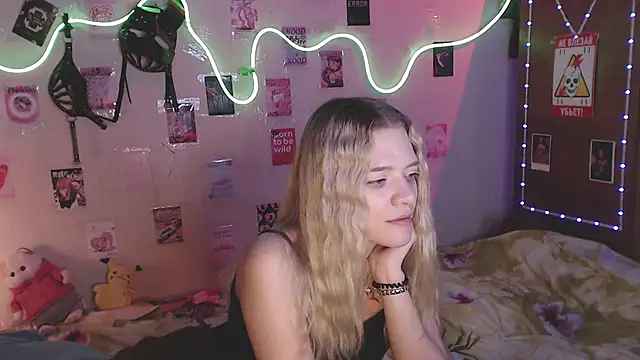 Your Horny Friends online show from November 5, 2:44 pm