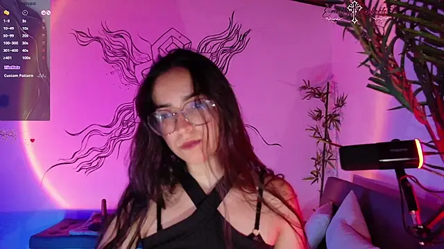 Emmi Roberts online show from March 26, 1:08 am