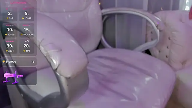 Pretty Johnson  online show from November 8, 1:16 pm