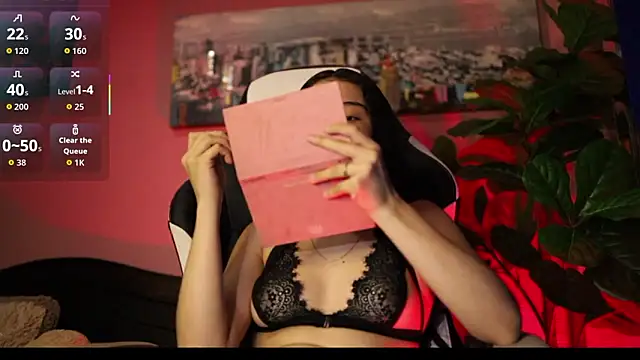 Danaa Rouse online show from February 3, 9:29 pm