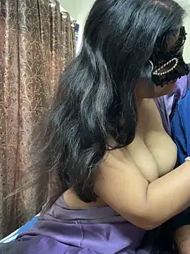 Snapshot of jhanvi_boo chatting on September 27, 10:11 am jhanvi boo online show from September 27, 10:11 am