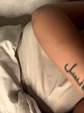 Snapshot of mariabootyyy chatting on October 2, 8:36 pm mariabootyyy online show from October 2, 8:36 pm