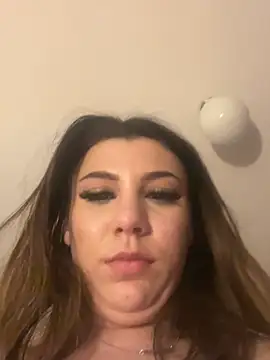 Natasha Cameron22 online show from April 12, 8:22 pm