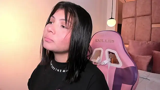 abby roux online show from February 4, 3:31 am