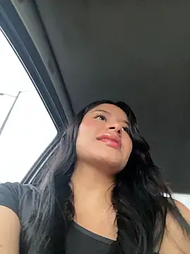 andrea gomes  online show from January 11, 8:03 pm