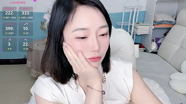 Manipula  online show from February 8, 6:33 pm