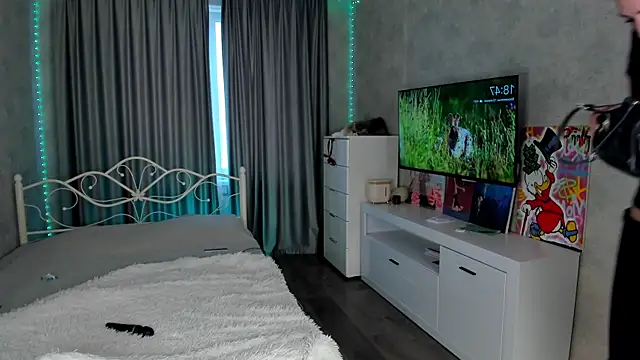 LilFlexxy online show from April 12, 3:48 pm