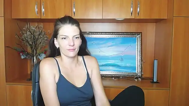 VanessaRey  online show from September 19, 6:45 am