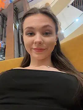 MilaBee online show from November 5, 10:31 am