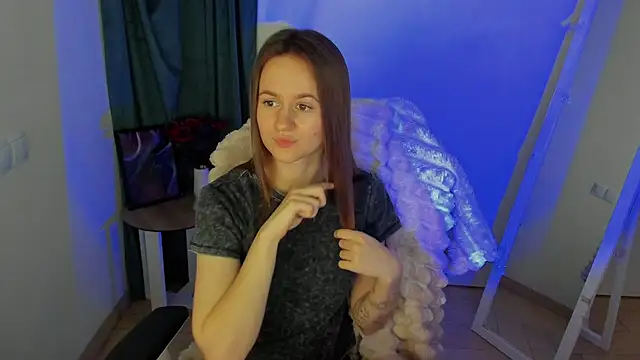 Catherine e online show from December 4, 9:59 pm