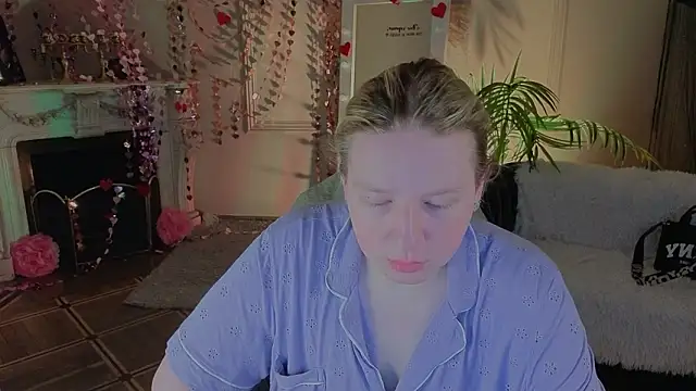 Jes Solar online show from March 2, 10:15 pm