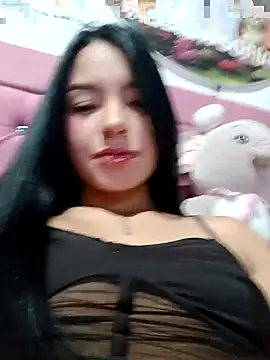 adrianagilton online show from October 5, 9:20 pm