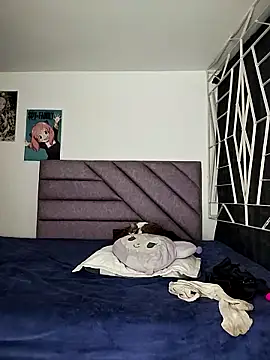 KARINNA  RAVEN online show from April 5, 12:42 am