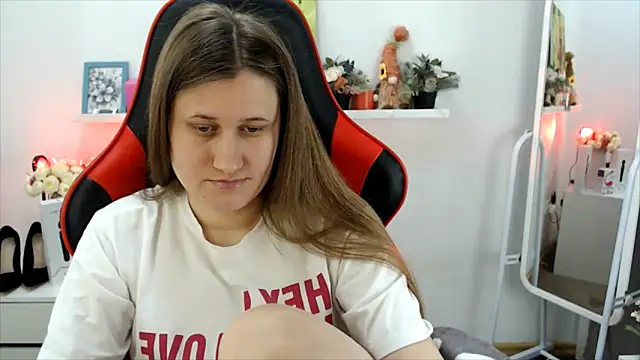 Lucky Lana online show from March 2, 5:08 am