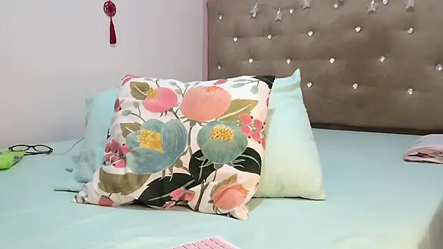 sofia8428 online show from February 16, 10:31 pm