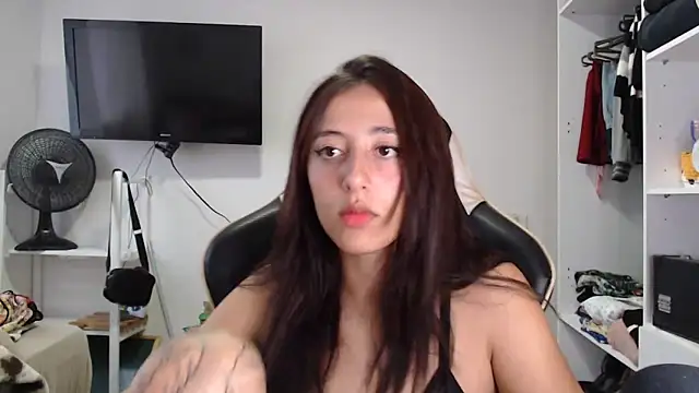 babygirlfree online show from February 25, 9:24 pm