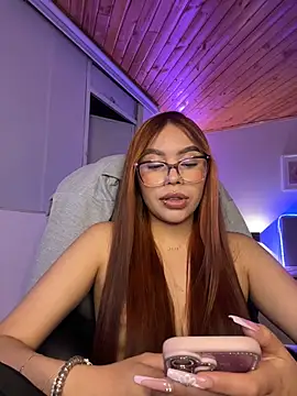 Cristina pinkk online show from March 2, 7:15 am