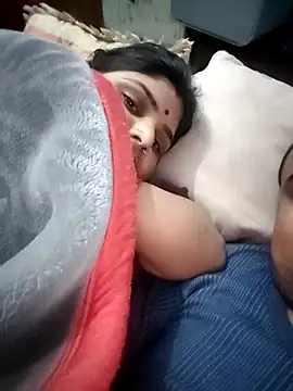 artisingh302 online show from February 1, 5:55 pm