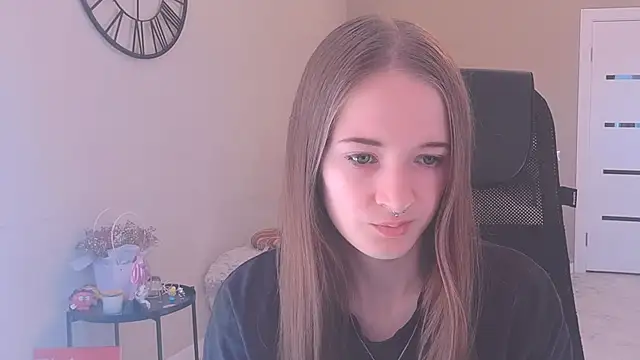 Snapshot of KateKayer chatting on September 21, 8:24 am KateKayer online show from September 21, 8:24 am