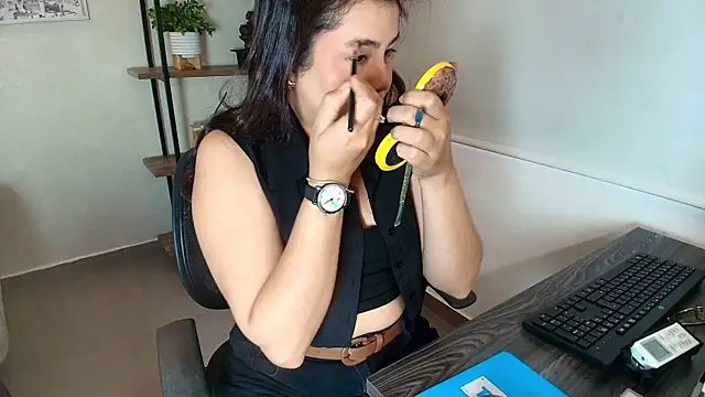  Victoria Collins online show from March 28, 11:54 am