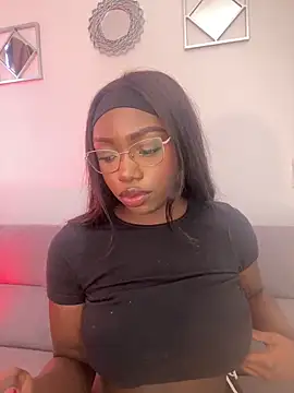 alissradiante1 online show from April 10, 10:16 pm