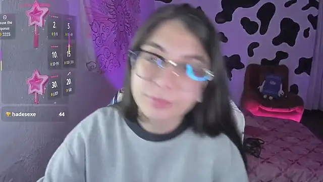 Snapshot of abbie_jensen_ chatting on September 24, 4:33 am abbie jensen online show from September 24, 4:33 am
