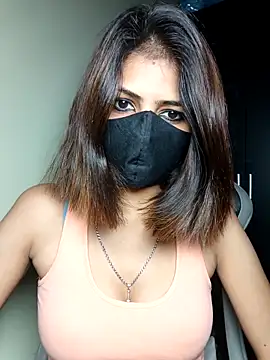 Isha Sax online show from September 11, 10:15 am