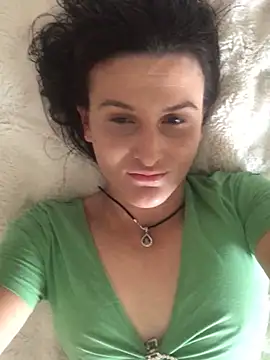 Snapshot of NikaSwan2831 chatting on October 9, 10:08 am NikaSwan2831 online show from October 9, 10:08 am