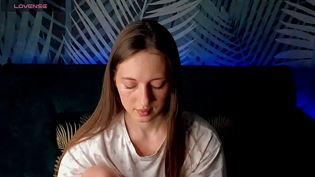 ChristyCrayme online show from February 5, 10:57 pm