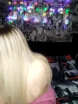 HoneyNelly online show from February 11, 11:50 pm