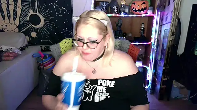 Kinky Witch online show from April 15, 1:50 am