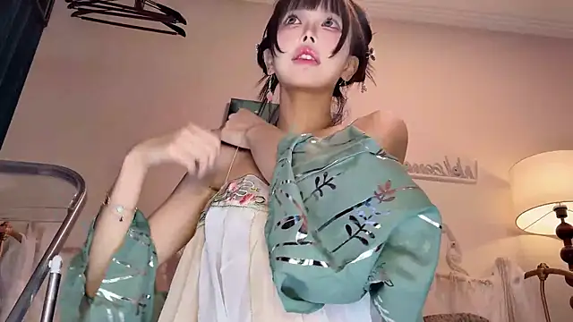 kiraa-0051 online show from February 21, 3:35 pm