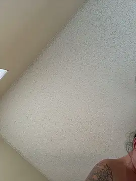 sweetsirenn online show from March 12, 5:04 pm