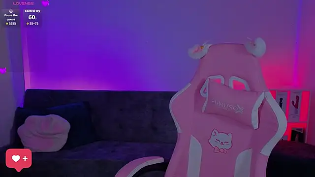 Gaby  Howards online show from March 18, 7:08 pm