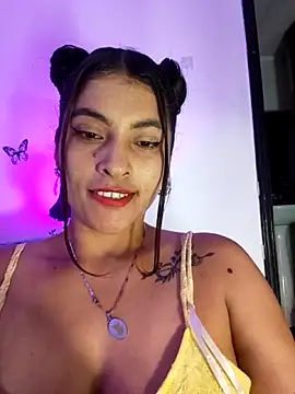 Fox Roxxan online show from June 3, 2:23 am
