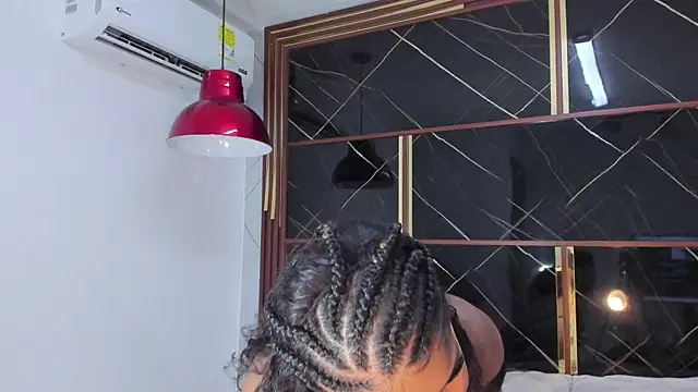 HannyThompson online show from March 10, 12:42 pm